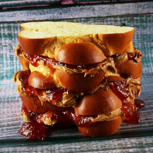 Stern's Bakery Kosher Challah Bread - Image 3